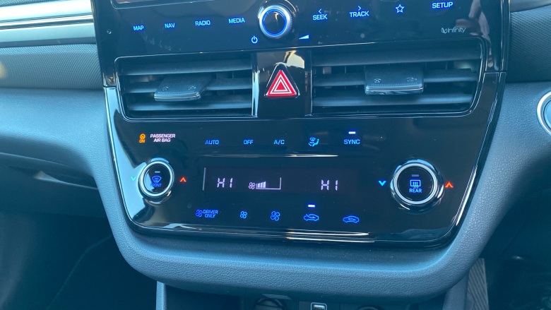 Hyundai IONIQ 1.6 GDi Hybrid Premium SE 5dr DCT Hybrid Hatchback